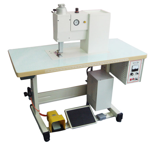 超音波花边缝合机
